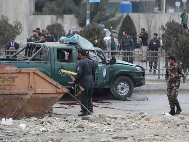 Tak Hanya Bandara Kabul, Bandara Kandahar Afghanistan Juga Pernah Diserang Bom Bunuh Diri