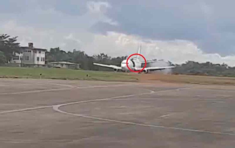 [Video] Ngeri! Pintu Kargo Boeing 737-200 Aerosucre Terbuka Saat di Udara