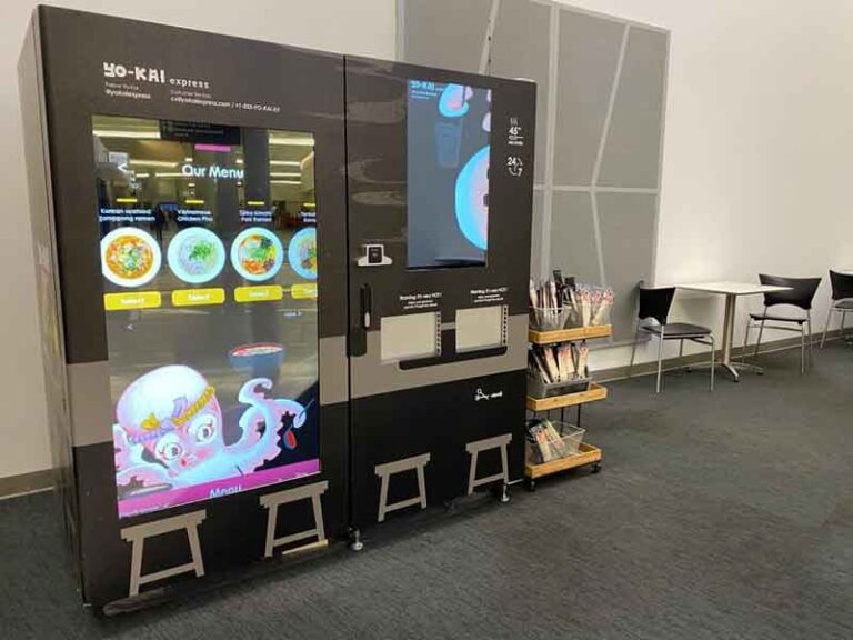 Yo-Kai Express Hadirkan Makanan Panas via Vending Machine