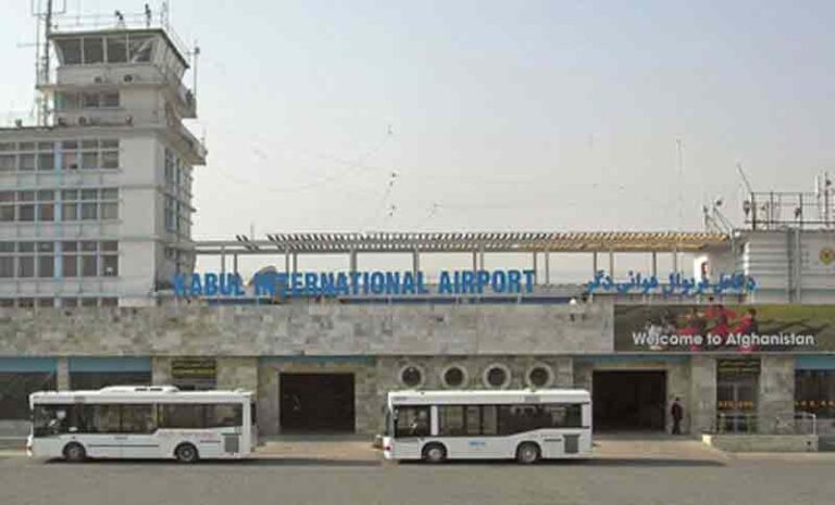 Kabul Dikuasai Taliban, Warga dan WNA Tak Bisa Kabur Lewat Bandara Kabul?