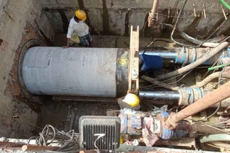 Cegah Banjir di Lintasan Kereta, Indian Railways Buat Microtunneling di Stasiun Masjid