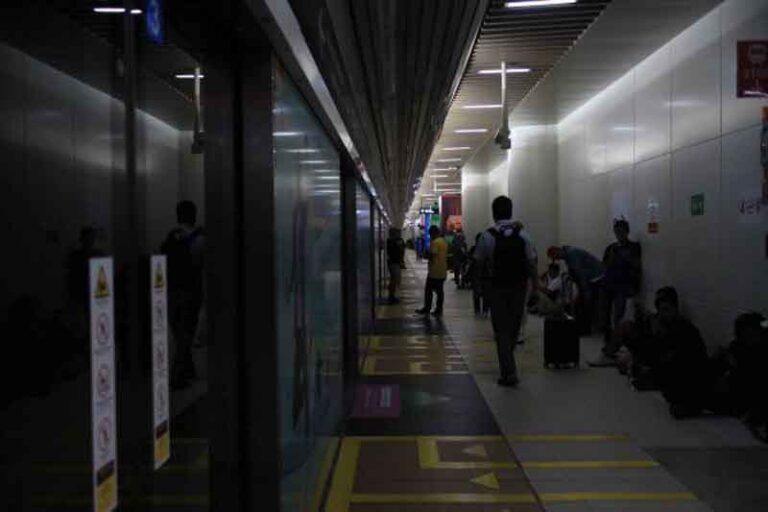 Sempat Alami Gangguan Kelistrikan, MRT Jakarta Lakukan Penguatan pada Jointing