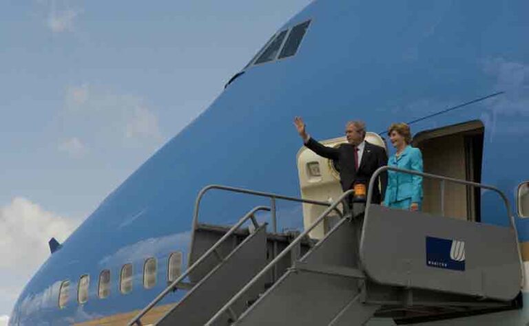 Trump Bikin Pentagon-Boeing Pusing Soal Air Force One, Ada Apa?