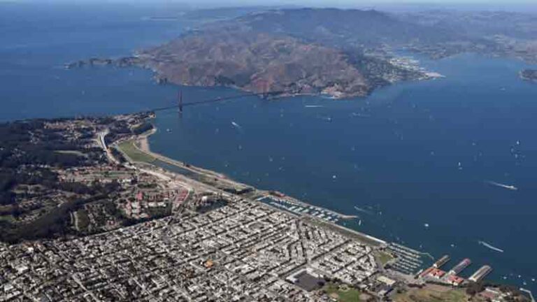 Redam Kebisingan, Bandara San Francisco Luncurkan Teknologi GBAS