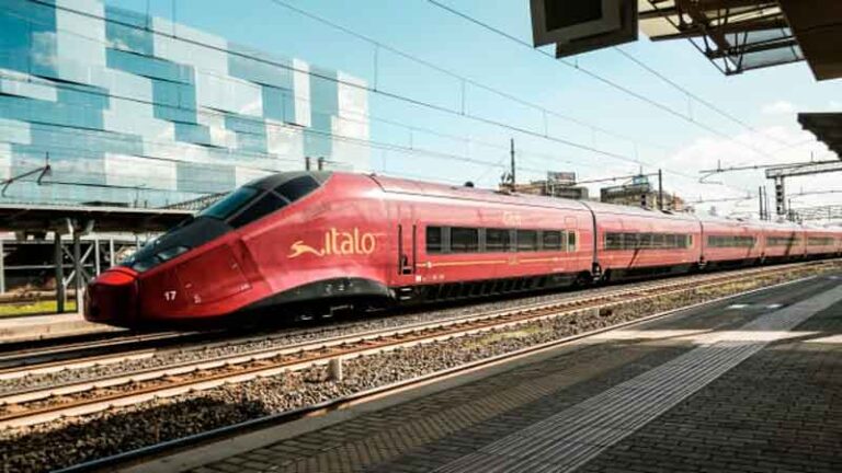 Kereta Cepat di Italia Lebih Banyak Peminat, Bikin Maskapai Alitalia Tutup