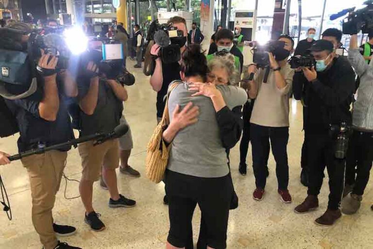 Bandara Sydney Dibuka Setelah 20 Bulan Lockdown, Disambut Tangis Penumpang