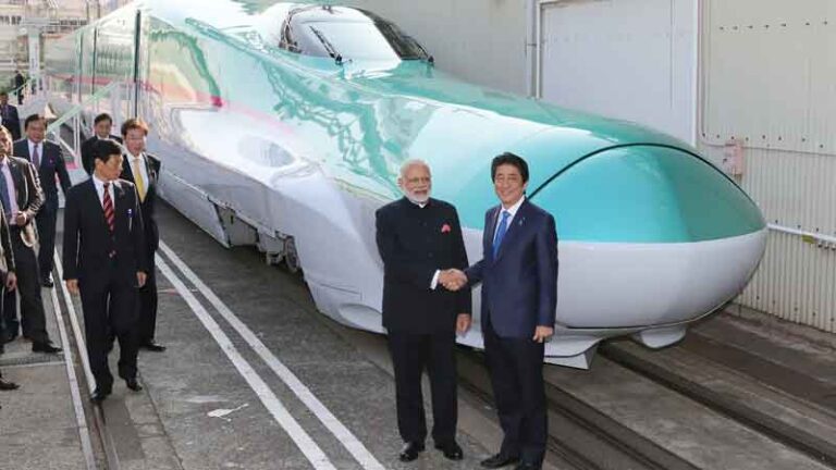 Indian Railways Siap Luncurkan Kereta Berkecepatan Tinggi dari Varanasi, Kota Suci Bagi Umat Hindu