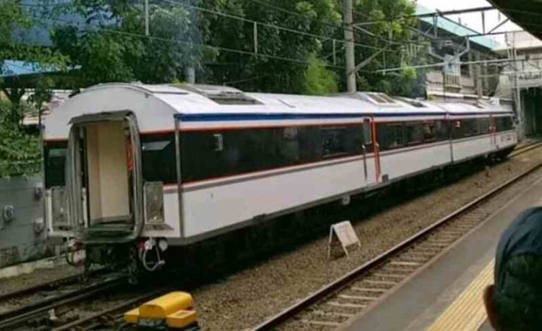 ‘Shinkansen’ Copot Rangkaian, Railfans Heboh
