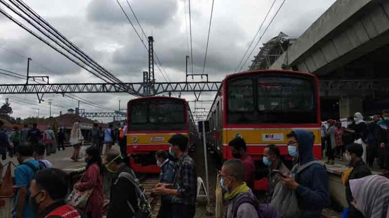 Perubahan Rute Baru Jalur KA di Stasiun Manggarai, Penumpang Jangan Salah Naik