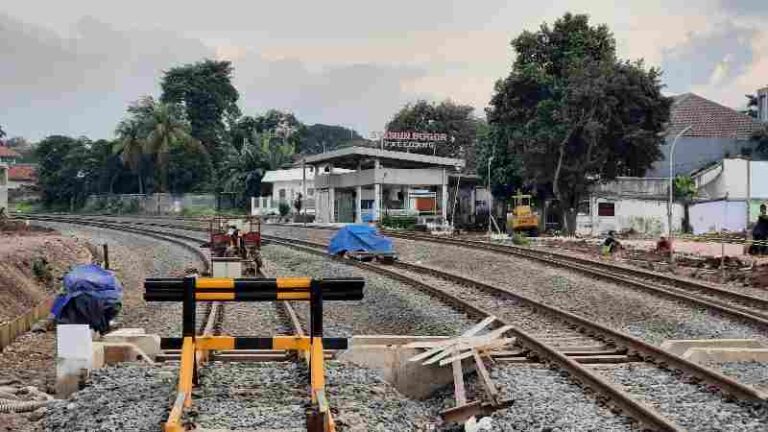 Intip Kondisi Terkini Pembangunan Jalur Ganda Stasiun Bogor Paledang