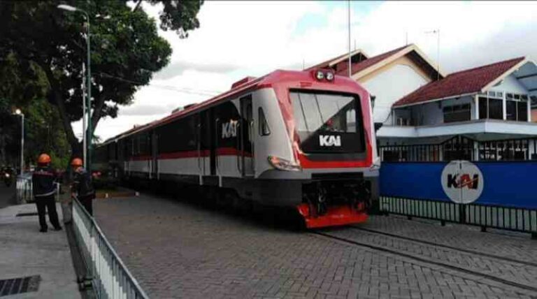 Ini Dia Wajah KA Feeder Bakal Calon KCJB (Kereta Cepat Jakarta Bandung)