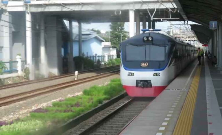 Setelah Lama Dinas Kereta Inspeksi 4 Ini Akhirnya Masuk Balai Yasa Manggarai, Kenapa?