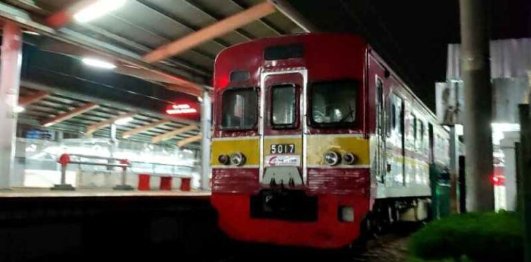 Pengiriman KRL Konservasi, Terima Kasih Telah Mewarnai Jalur Jabodetabek