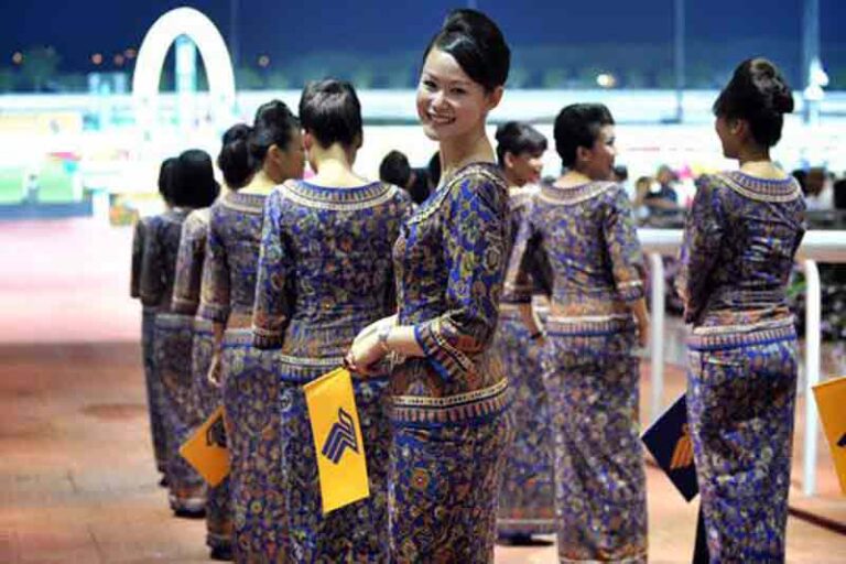 Mau Jadi Pramugari Tapi Takut Terbang, Ini Solusinya