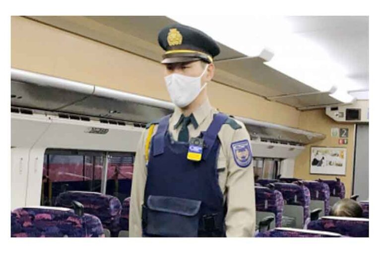 Kondektur Kereta Jepang Dianiaya Penumpang, JR East Hadirkan Bodycam untuk Bukti Kekerasan