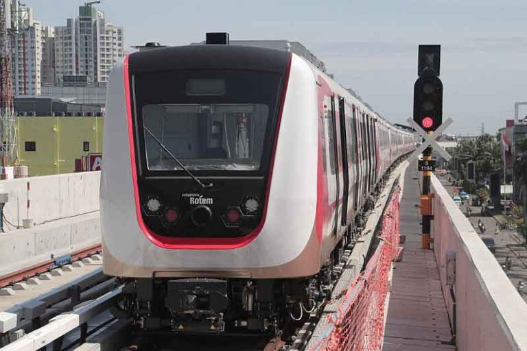 Sudah 92%, Siap-siap LRT Jakarta Bakal Diresmikan pada Agustus 2026 rute Velodrome – Manggarai
