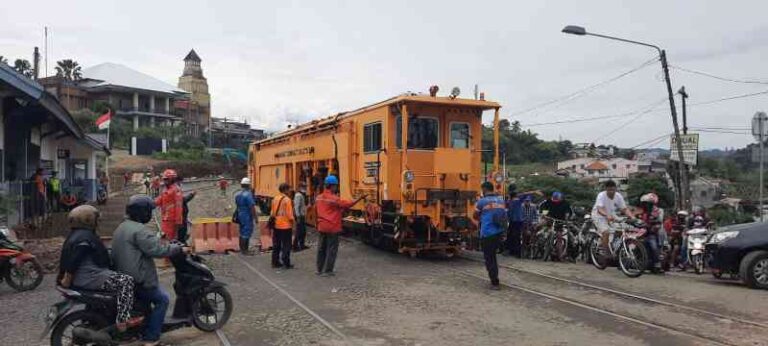 Sudah 99 Persen, Jalur Ganda Bogor – Sukabumi Siap Diuji Coba