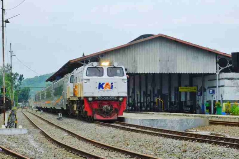 Catat Jadwalnya, KA Mutiara Timur Hadir Dengan Rute Baru