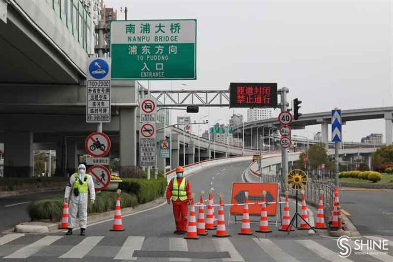 Pudong Tutup Semua Transportasi Umum Setelah Jumlah Terinfeksi Covid-19 Shanghai Meningkat