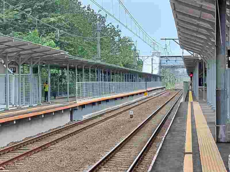 Intip Stasiun Pondok Ranji yang Miliki Peron Paling Panjang