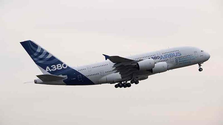 Mantap, Airbus A380 Sukses Terbang Pakai Bahan Bakar Minyak Goreng Bekas