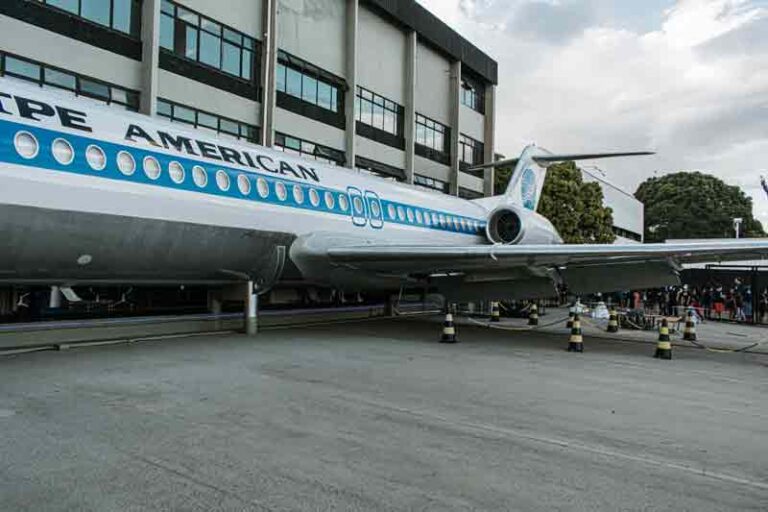 4 Menu Bersejarah Hadir dalam Penerbangan ‘Imajinasi’ Fokker 100 ‘PanAm Brasil’
