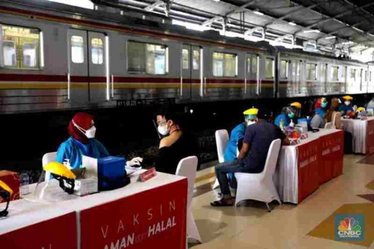 Stasiun Gambir Layani Vaksin Booster Selama 14 Hari, Ini Syaratnya