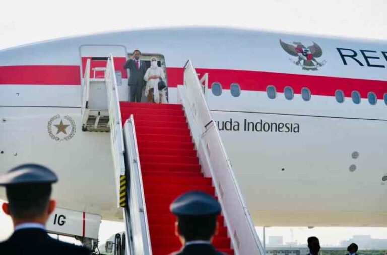 Terbangkan Jokowi ke Washington, Garuda Indonesia Kembali Operasikan Boeing 777-300ER Sebagai Pesawat Kepresidenan