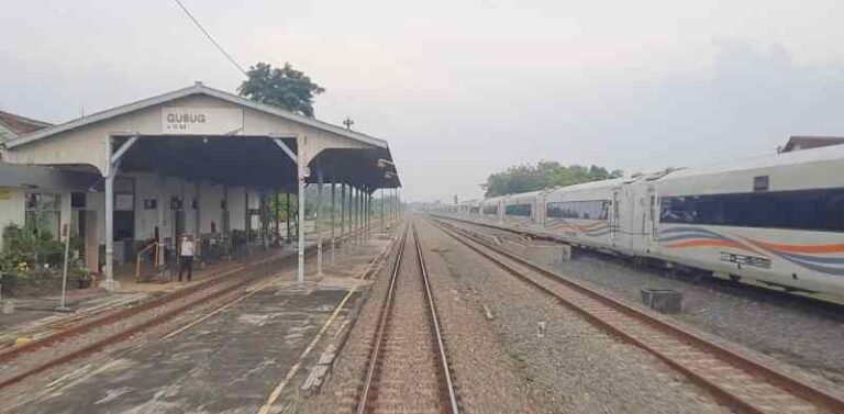 Rangkaian Eksekutif “Gandut” Siap – siap Dibuang ke Tempat Pembuangan Akhir