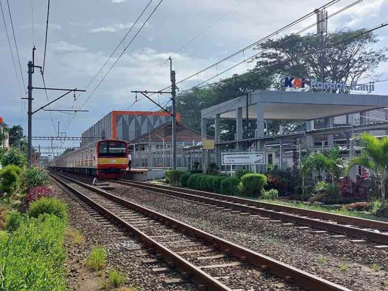 Resmikan Wajah Baru Stasiun Pondok Ranji, Menhub: Dulu Kurang Nyaman Karena Sempit dan Macet