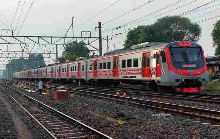 Cuma 10 Menit, KRL Solo – Palur Siap Beroperasi Juli 2022