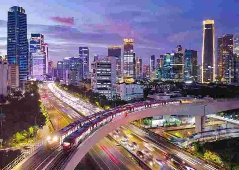 Kompak, Jam Operasional Tahun Baru 2024 Transjakarta, MRT, LRT Jakarta, dan KRL Sampai Pukul 2, LRT Jabodebek Pukul 1