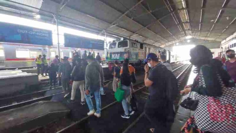Begini Kondisi Penumpang KA Pangrango Keberangkatan Stasiun Bogor