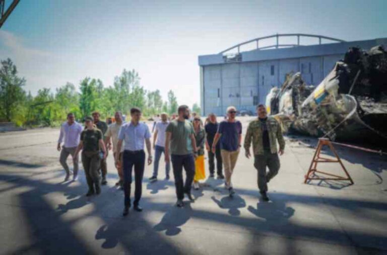 Richard Branson Tawarkan Bantuan Untuk Bangun Versi Baru Antonov An-225 Mriya