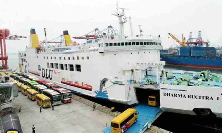 Bukan Hanya Bertonase Besar, Kapal Ferry Selat Sunda ini Juga Dilengkapi Eskalator