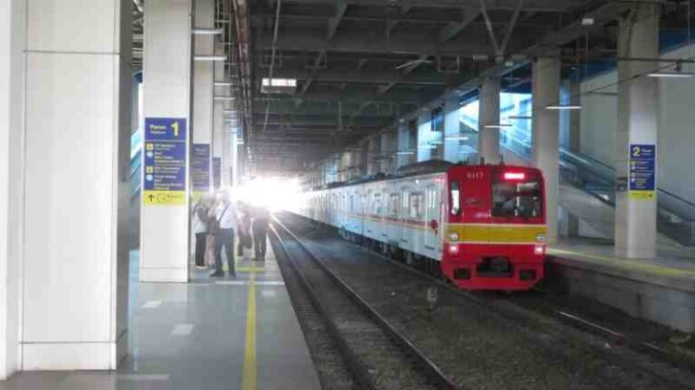 Jadikan Alternatif, Penumpang KRL Bisa Pergunakan Stasiun BNI City Hindari Kepadatan
