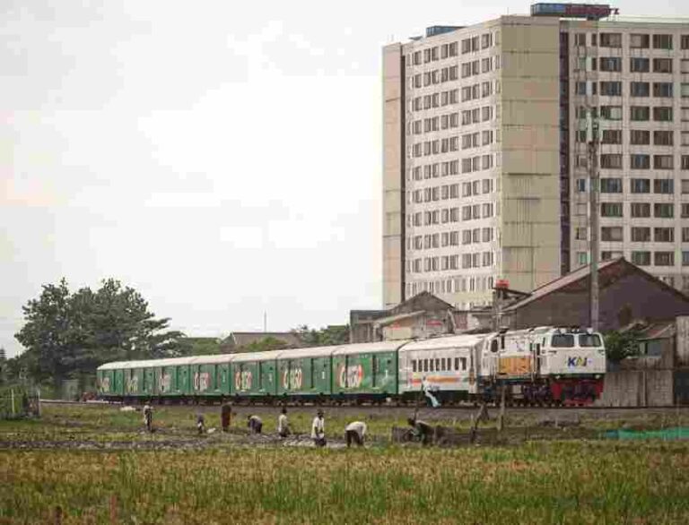 Kereta Bagasi, Angkutan yang Selalu Dipilih Saat Jelang Lebaran