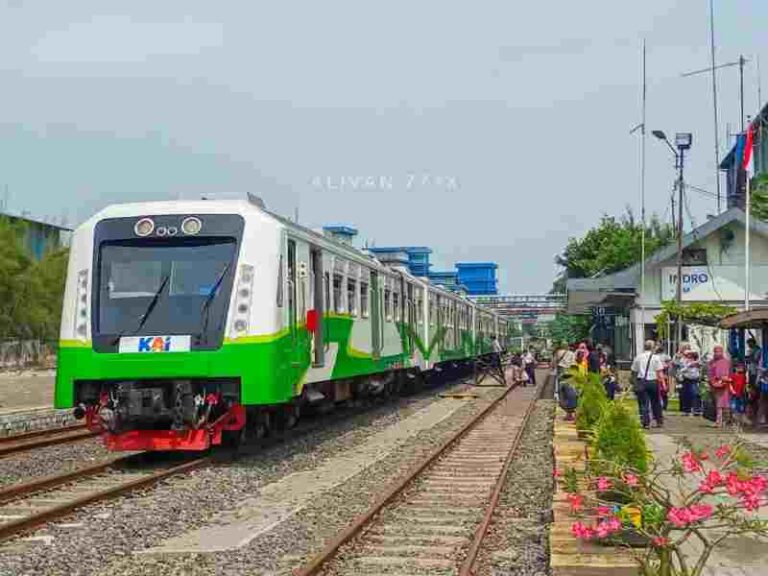 Yuk Mengenal Koleksi KA Lokal yang Dimiliki Wilayah Daop 8 Surabaya