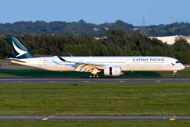 Demi Efisiensi Waktu dan Biaya, Cathay Pacific Kembali Layani Rute Hong Kong – New York Melintasi Ruang Udara Rusia