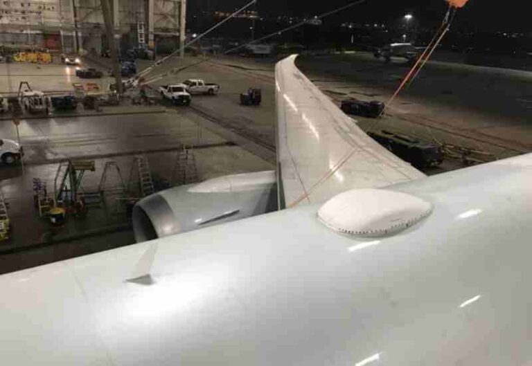 Kenapa Pesawat Boeing 777 Punya ‘Punuk’? Ini Jawabannya