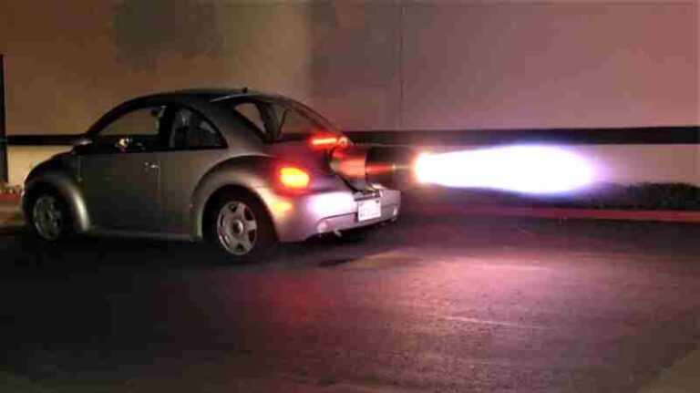 VW Kodok Bermesin Jet, Spektakuler Tapi ‘Meragukan’