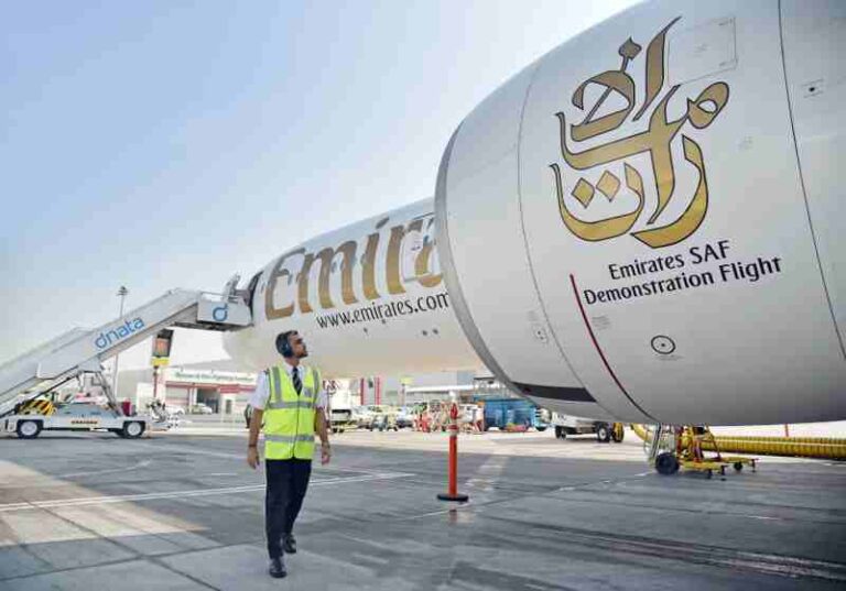 Emirates Jadi Pelopor Penggunaan Bahan Bakar Penerbangan Berkelanjutan di Boeing 777-300ER