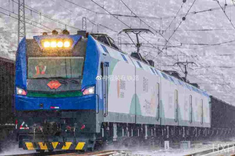 Tandingi India, Cina Punya “Shen 24” – Lokomotif Listrik Terkuat dengan 40.000 Tenaga Kuda