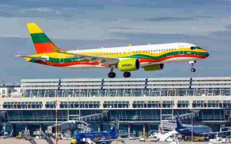 Mesin Airbus A220 Mendadak “Shutdown” Saat Pendaratan, FAA Rilis Upgrade Perangkat Lunak FADEC
