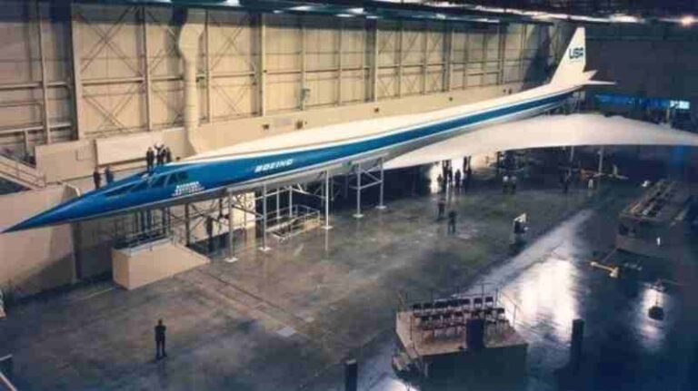 Inilah Boeing 2707, Pesawat Supersonik “Gagal” Buatan AS Pesaing Concorde & Tupolev Tu-144
