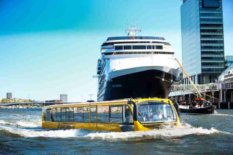 Inilah Splashtours, Bus Amfibi Ikonik yang Hanya Ada di Rotterdam dan Amsterdam Belanda