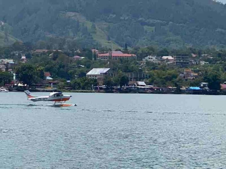 Spesifikasi Cessna 172S Skyhawk SP, Seaplane Pertama yang Mendarat di Danau Indonesia