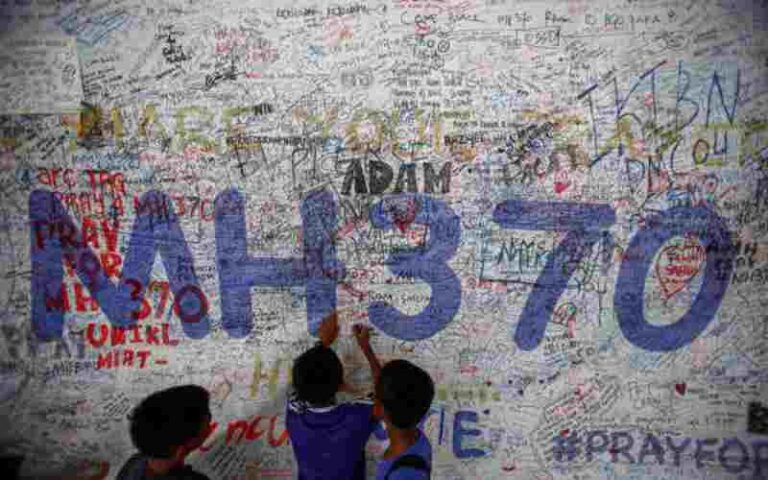 Sembilan Tahun Berlalu, Keluarga Korban Malaysia Airlines MH370 Serukan Pencarian Baru dengan Robotic Ships