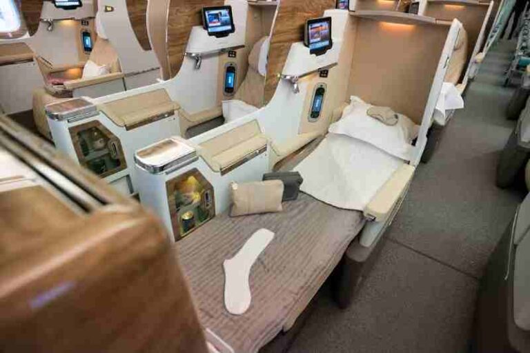 Kecewa Fasilitas Kabin Tidak Sesuai Iklan, Penumpang Kelas Bisnis Emirates Mendapat Kompensasi Rp132 Juta