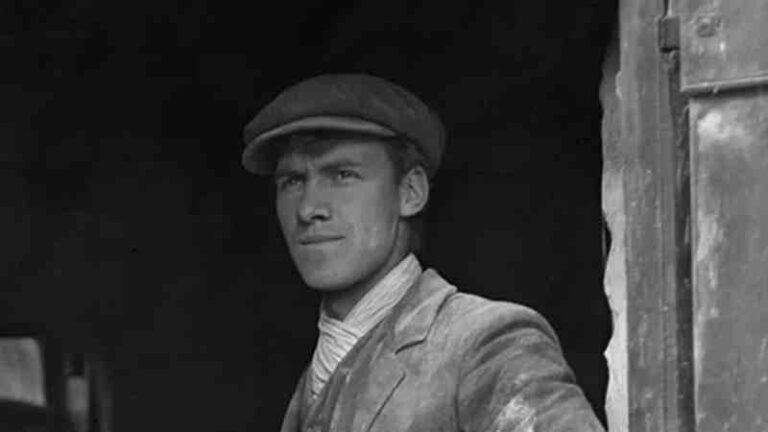 Arthur Moore – Operator Radio Amatir yang Pertama ‘Tangkap’ Sinyal Darurat Titanic dari Jarak 3.200 Km!